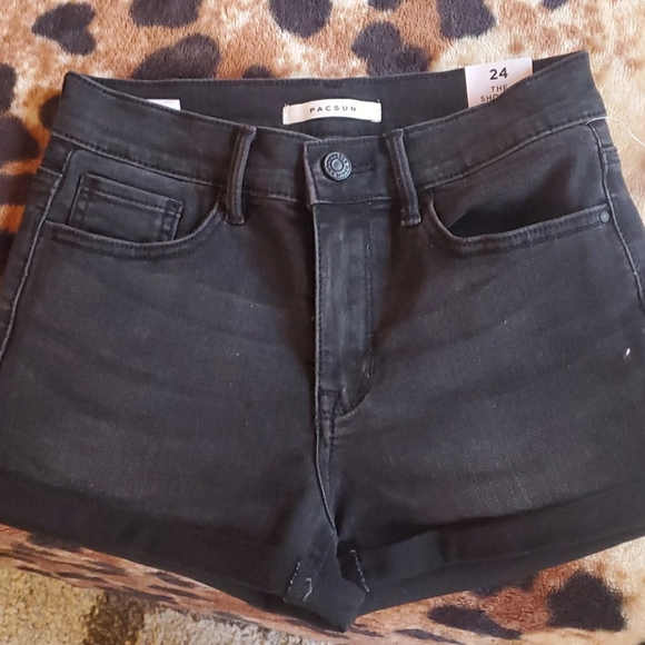 Pacsun The Shortie - Picture 1 of 3